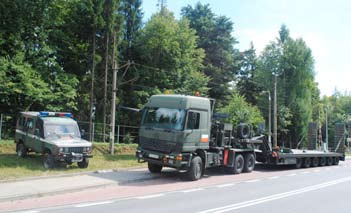 2 wieści inwestycje samorządowe Now e na w i e r z c h n i e d r o g o w e W Rokicinach Podhalańskich wykonana została nowa nawierzchnia asfaltowa na długości 420 mb.