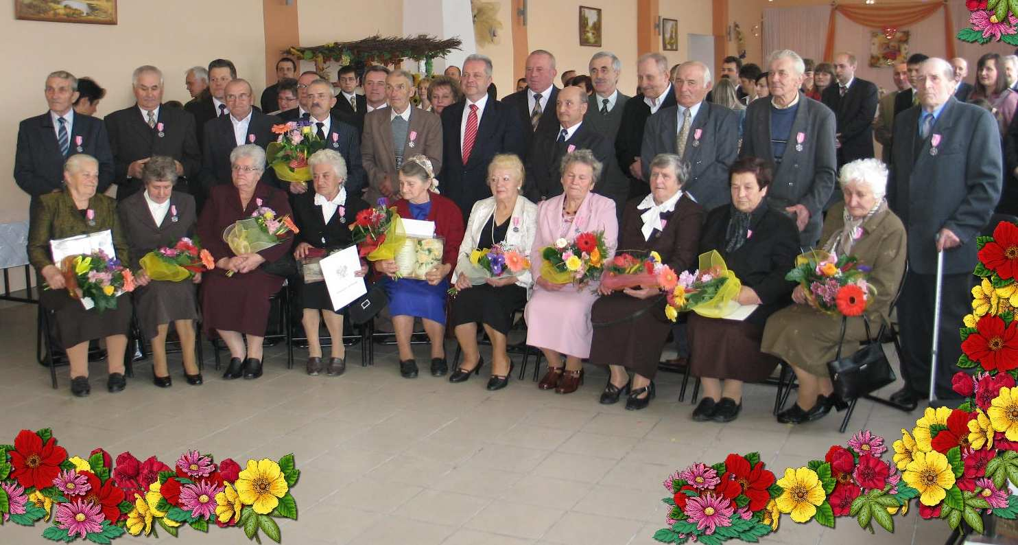Biuletyn informacyjny Urzędu Gminy Wierzbica Z Ł O T E G O D Y... Złote gody, czyli 50 lat wspólnego pożycia małżeńskiego, to jubileusz szczególny.