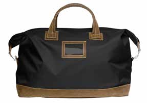 BAGS FIRST Kosmetyczka, czarna Poliester. Przestronna torba na kosmetyki z dwiema kieszeniami wewnętrznymi. Art.