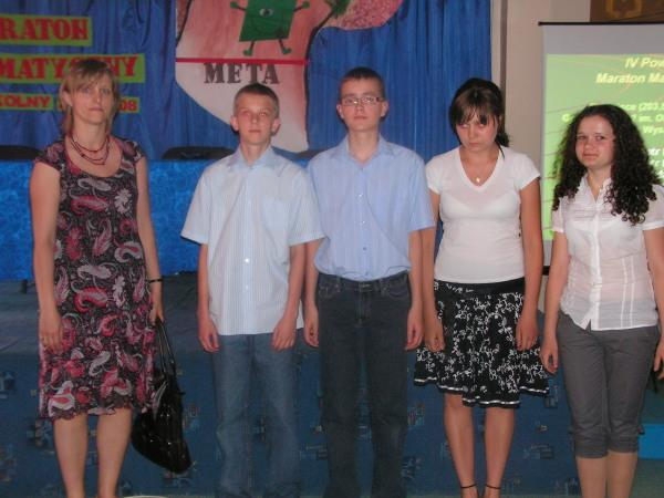 III gr B Magdalena Brylak Daniel Brzozowski Piotr Lewandowski Aleksandra Nadaj Piotr Nowakowski Agnieszka Osik Maraton 2006/2007 zajęliśmy IV i VI