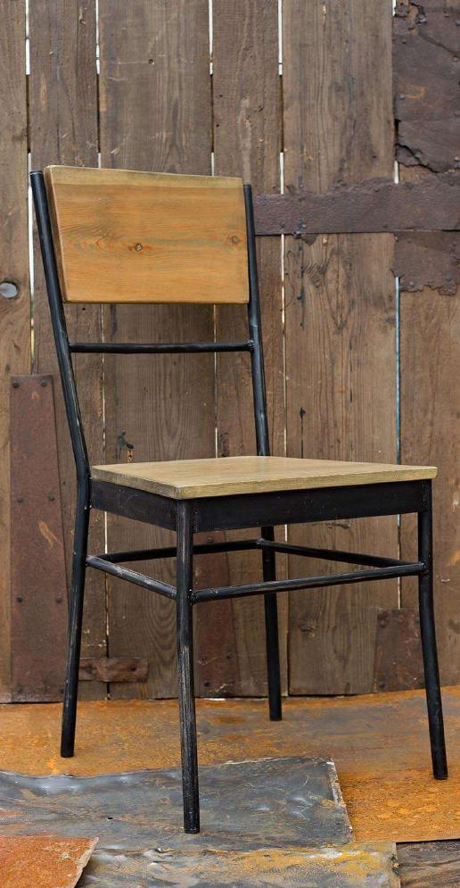 Krzesło Nr 2 / 220002 Produkowane wersje Stalowe oparcie i drewniane siedzisko Drewniane oparcie, drewniane siedzisko Stalowe oparcie, tapicerowane siedzisko Tapicerowane oparcie, tapicerowane