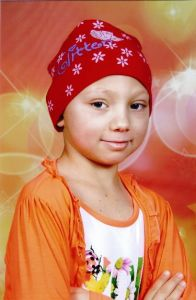 Galeria Mazovia organizuje 20 i 21 grudnia charytatywną akcję Podaruj święta Wiktorii. Ciężko chorej jedenastolatce może pomóc jedynie niezwykle kosztowna kuracja we Włoszech.