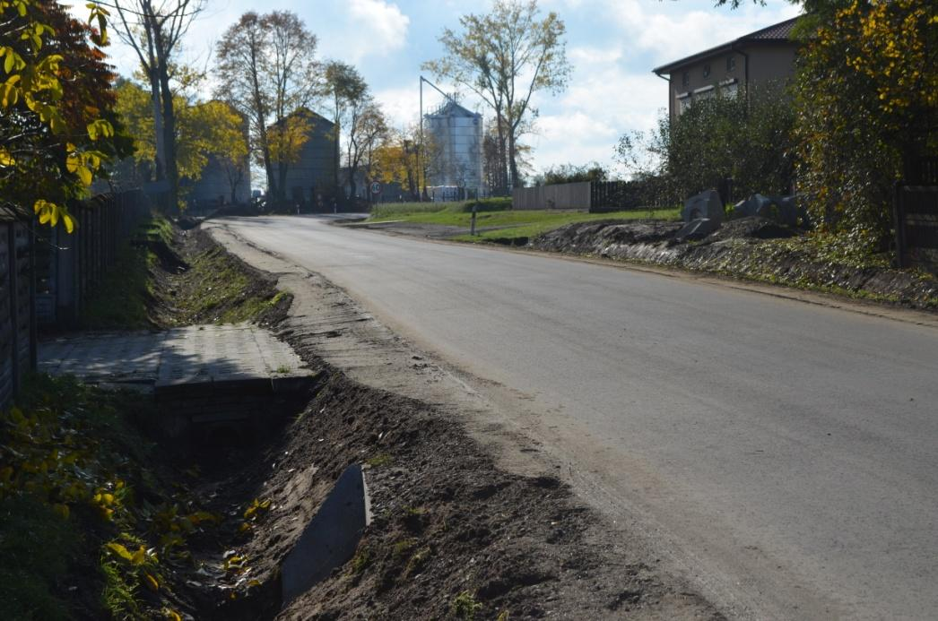 Usuwanie szkód powodziowych Remont drogi w Pudłówku Było tak Tak jest Tak jest Droga w Pudłówku na odcinku 1,5 km została wyremontowana dzięki dofinansowaniu w ramach usuwania szkód w infrastrukturze