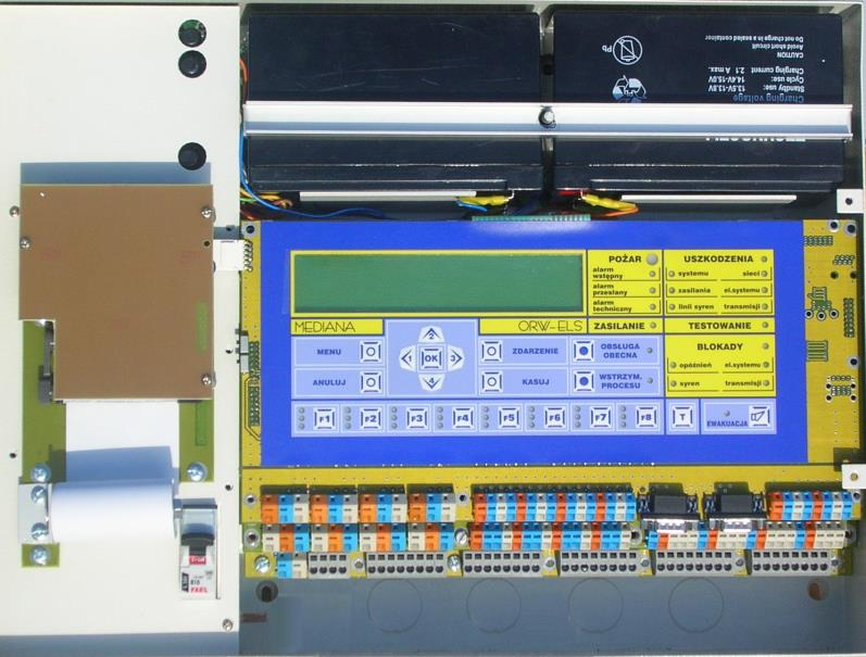 2 Budowa centrali 2.1 Opis ogólny Obudowa centrali sygnalizacji pożaru wykonana jest z metalu.