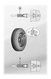 Informacje praktyczne - 145 Cechy szczególne związane z felgami aluminiowymi Montaż koła zapasowego Jeżeli Wasz pojazd wyposażony jest w stalowe koło zapasowe, w trakcie jego montażu normalne jest,