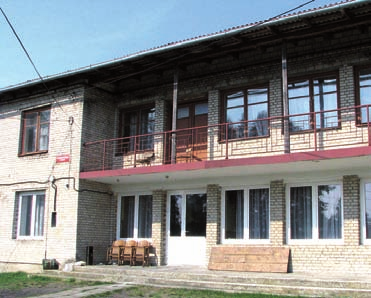 5 INWESTYCJE 2009 W ramach zadania za 1,8 mln zł wybudowano w Poddębicach stację uzdatniania wody. Na ten cel udało się pozyskać środki unijne w wysokości 85% wartości zadania.