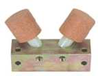 SZCZOTKI MOSIĄDZOWANE 6422 Uchwyt Uchwyt 6401 Ø100 x 15 Ø 38 6402 Ø100 x 25 Ø 38-16 6403 Ø 130 x 30 Ø 58-16 6404 Ø 130 x 40 Ø 58-16 6405 Ø 140 x 30 Ø 58-16 6406 Ø 150 x 16 Ø 58-16 6407 Ø 150 x 25 Ø