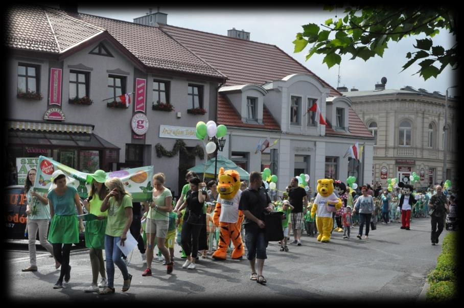 Ponadto: z okazji Dnia Dziecka wzięto udział w Spacerze