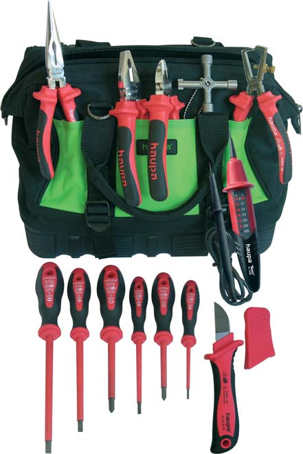 22 02 11 7-elem., 200 x 100 x 300 mm HAUPA Tool bag VDE Odporność na brud i wodę, spód walizki umocniony gumą. Materiał: specjalnie umacniany poliester 600D, kolor: zielony, czarny. Tool bag 22 00 61.