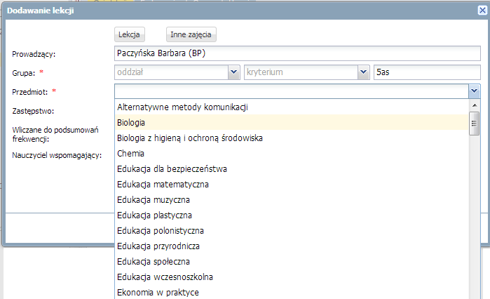 Dokumentowanie lekcji przez nauczyciela w widoku Lekcja W oknie Dodawanie lekcji z listy Przedmiot wybrać