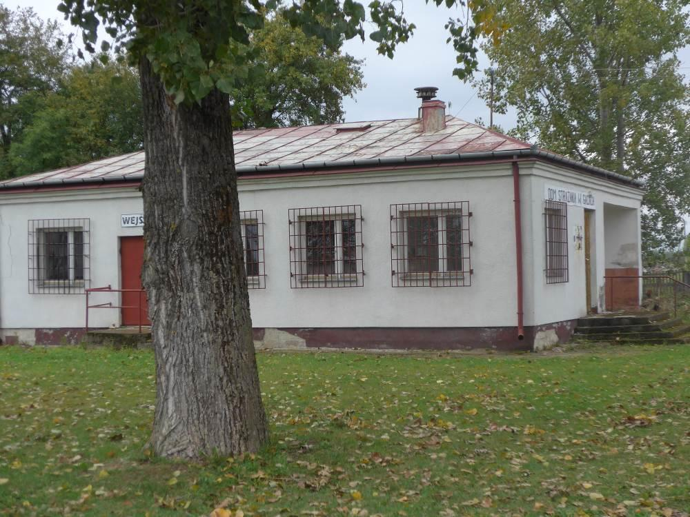 Zadanie 4: Adaptacja na cele kulturalne oraz doposażenie budynku byłej strażnicy Ochotniczej Straży Pożarnej wraz z zagospodarowaniem