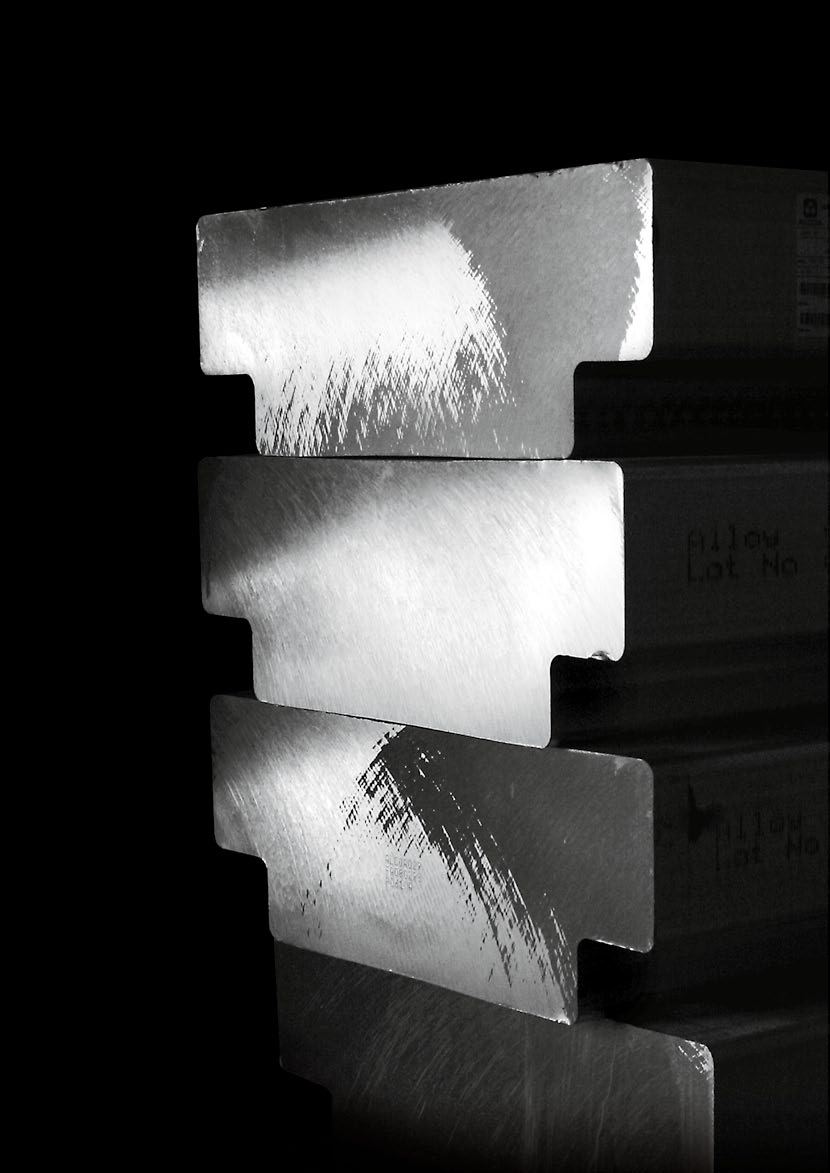 Walcówka okrągła ze aluium EN-AW 4043 A uium alloy wire rod EN-AW 4043 A Walzdraht aus uiumlegierung EN-AW 4043 A Wymagania techniczne wg Technical parameters according to Technische Eigenschaften