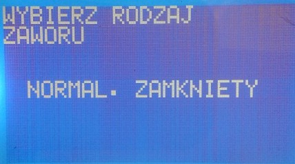 Pierwszym parametrem jest tryb sterownia MANUAL/PID Następnie dokonuje się