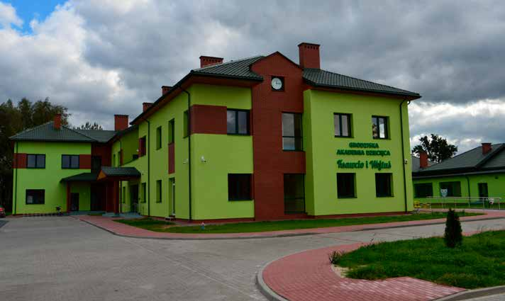 OBIEKT REFERENCYJNY 19 Kaskada gruntowych pomp ciepła w Akademii Dziecięcej W sierpniu 2015 roku, w nowo wybudowanej siedzibie Akademii Dziecięcej Ksawcio