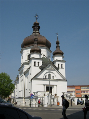Cerkiew pw. Matki Bożej Bolesnej Historia zakonu OO. Bazylianów w u sięga XIII wieku. W 1786 roku w wyniku dekretów józefińskich klasztor uległ likwidacji.