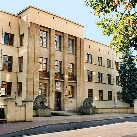 Siedziba Regionalnej Dyrekcji Lasów Państwowych w Toruniu Dyrekcja Lasów Państwowych w Toruniu powstała 1 lutego 1925 r.