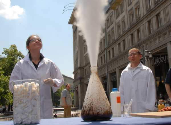 Piknik Naukowy Polskiego Radia 30 maja Podzamcze i Rynek Nowego Miasta 12.