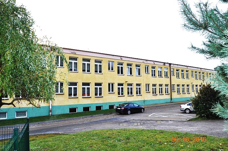 1 Nazwa projektu Projekt rewitalizacyjny nr 11 Podnoszenie efektywności kształcenia w placówkach oświatowych Powiatu Opatowskiego 2 Wskazanie Zespół Szkół nr 1 w Opatowie podmiotów Zespół Szkół nr 2