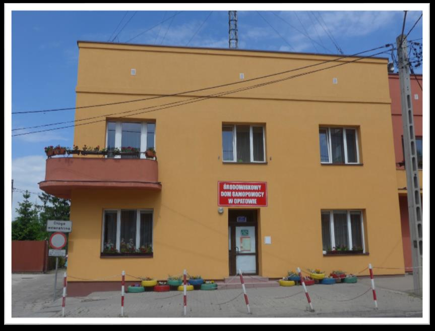 Dostęp do pomocy społecznej w formie instytucjonalnej Na terenie Miasta i Gminy Opatów jest dostęp do następujących form instytucjonalnej pomocy społecznej: 1 Środowiskowy Dom Samopomocy w Opatowie,
