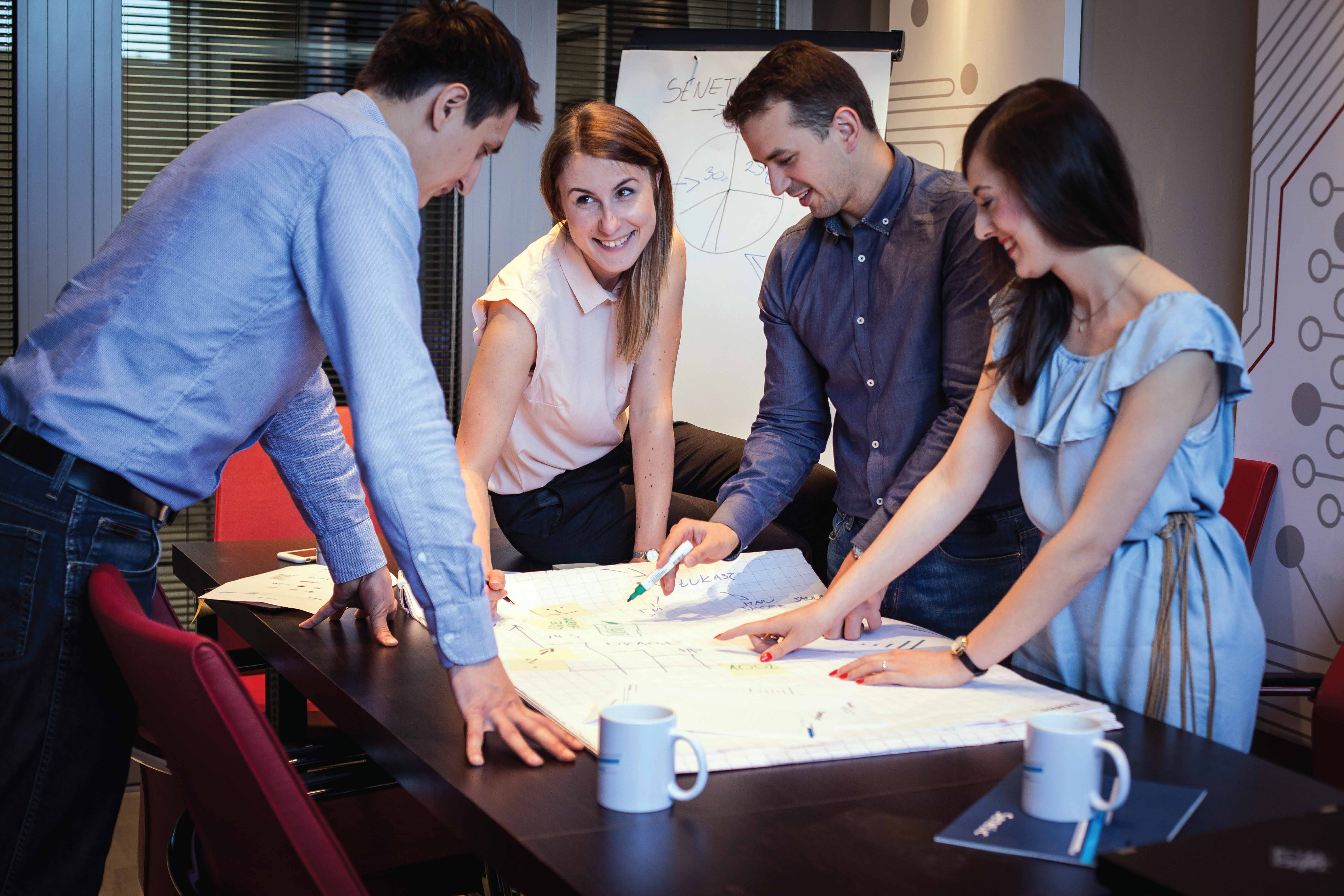 Od lewej: Mateusz Wepa, Account Manager Aneta Cymara, HR Business