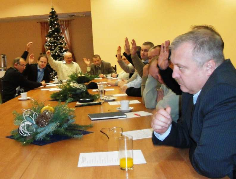 Panowie z Zarządu Operatora prowadząc przez 9 miesięcy rokowania dopiero w grudniu w sądzie zakwestionowali zapisy porozumienia o przejściu do Operatora gwarantujące pracownikom podwyŝszenie