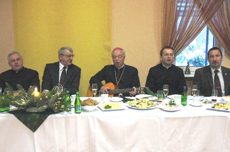 (Ciąg dalszy ze strony 2) 21.12.2009-Spotkanie Opłatkowe w Zdroisku. str. 3 \91 www.solidarnosc.gorzow.enea.pl -Spory zbiorowe w Enea S.A.