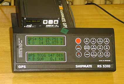 Stanowisko nr 5. SHIPMATE RS 5300C wraz z odbiornikiem CSI MBX-2 systemu DGPS Opis układu pomiarowego.