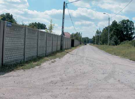 6 JAK ZMIENIA SIĘ SULEJÓWEK Odwodnienie W okresie ostatnich 2 lat wykonano remont rowów odwadniających w rejonie Żurawki rów Nr 1 od ulicy Przejazd na wschód i na zachód oraz wykonano odwodnienie