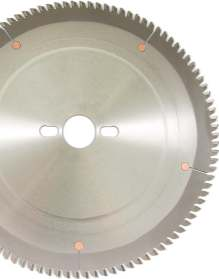 0 045 PCV 300 2, 2,2 30 10 GA 9 01 PCV 7 350 3,1 2,5 30 10 GA 10 07 PCV 400 3,1 2,5 30 10 GA 9 05 PCV 9 400 3,1 2,5 30 10 GA 120 144 PCV p D B b d Kąt natarca