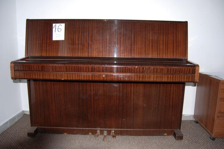 Pianino Balthur nr 58547 - cena wywoławcza 250