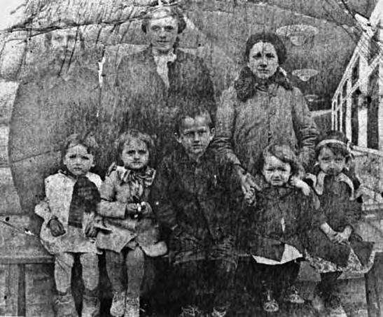 Zołoto w obwodzie pawłodarskim) 28. W maju 1940 roku wywieziono niewielkie grupy Polaków, Żydów i Białorusinów z powiatu białostockiego, lidzkiego i grodzieńskiego.