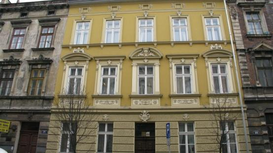 Szlak Moniuszki Wielopole Zegadłowicza Ciemna Smoleńsk Topolowa Asnyka Krowoderska Dominikański Stradomska Szaflarska Powiśle Zysk stanowi główny cel inwestycyjny na rynku kamienic Od wielu lat