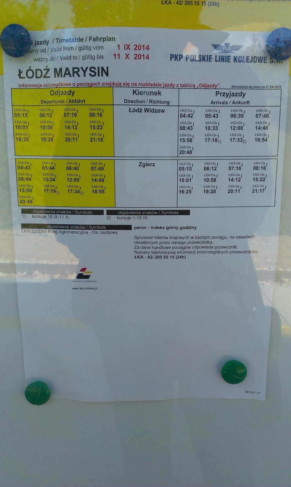 Fot. 4. Rozkład jazdy Łódzkiej Kolei Aglomeracyjnej przedstawiony na standardowym wydruku PKP Polskich Linii Kolejowych na przystanku osobowym Łódź Marysin. Źródło: fotografia własna 10.1.2.
