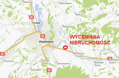 Nieruchomość zlokalizowana jest, w odległości ok. 3km na wschód od centrum Wadowic, w odległości ok.