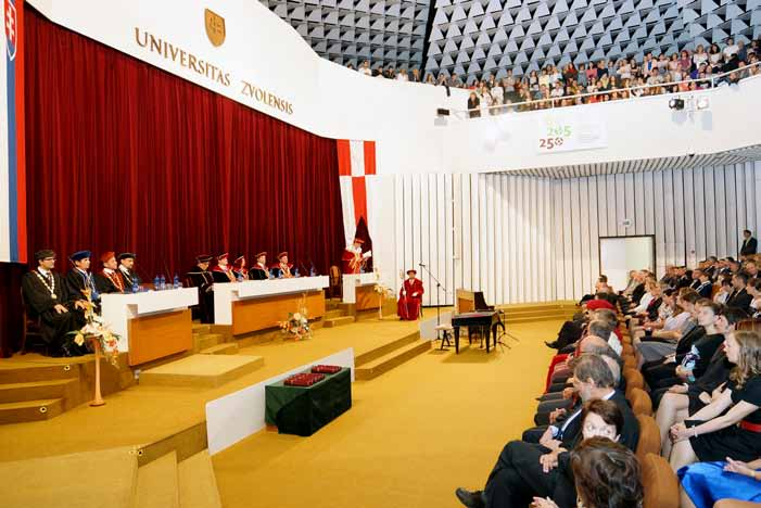 4 SPRAVODAJSTVO Príhovor rektora Vážený pán minister, vážení páni štátni tajomníci, vzácni hostia, Vaše honorability, páni prorektori a prodekani, spektability, páni dekani, milé dámy, vážení páni,