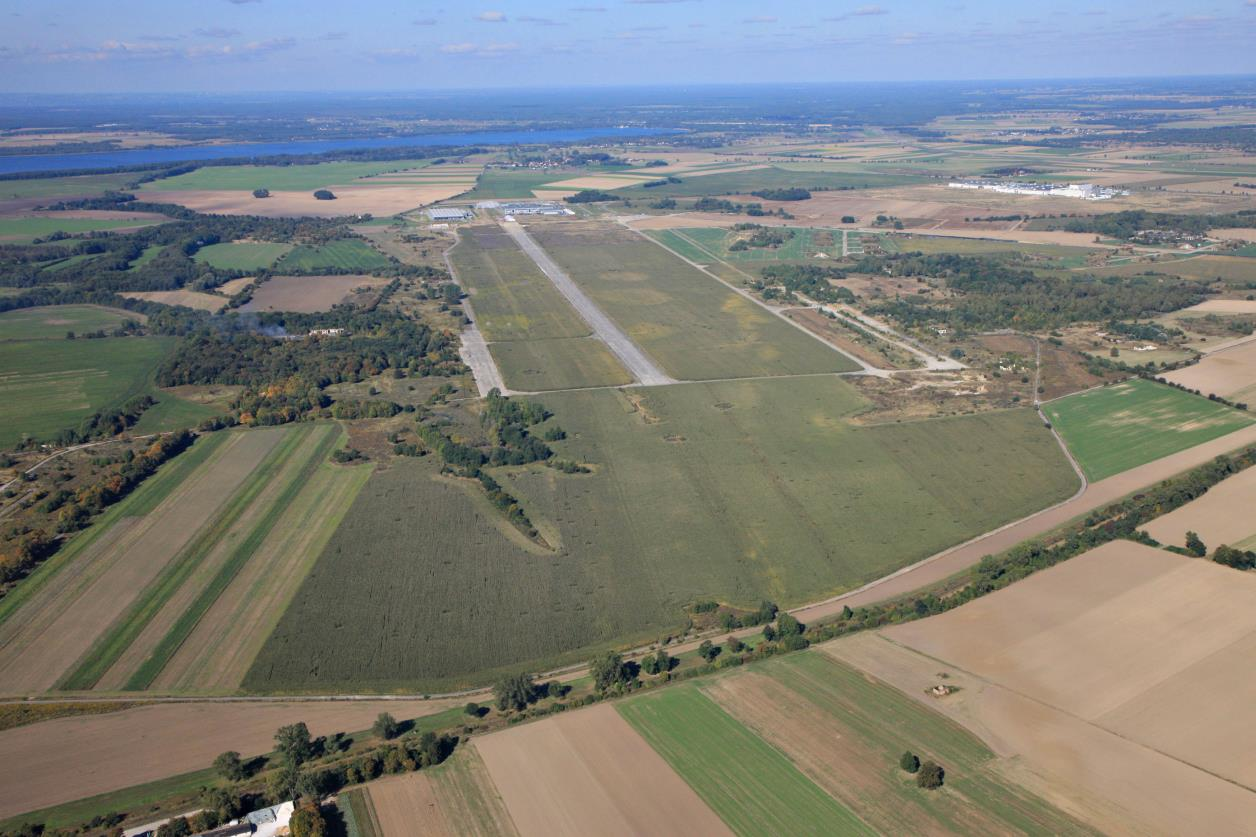 Aerial Photos (2013.10.03): English. Jarosław Szponarski, Zastępca Dyrektora Biura Zarządzania Projektami Inwestycyjnymi PSSE sp. z o.o., 58 555 97 15, j.