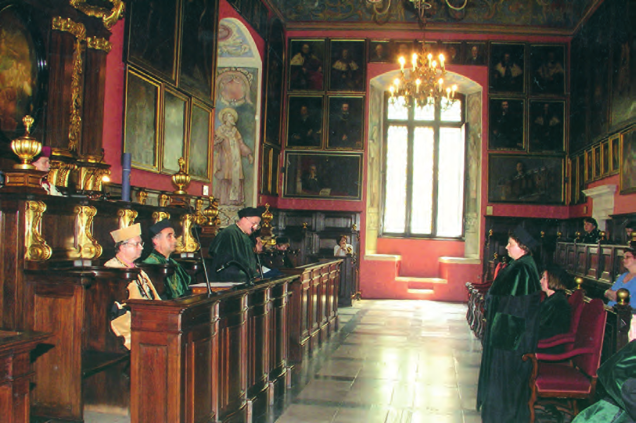 W fotografii 33 Promocja habilitacyjna B. Izmaiłow w 2003 r.