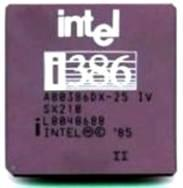 Rozwój procesora W 1985 Intel udostępnił swój kolejny mikroprocesor - i386 (32-bitowy, wielozadaniowy układ, pracujący początkowo z częstotliwością 16 MHz).