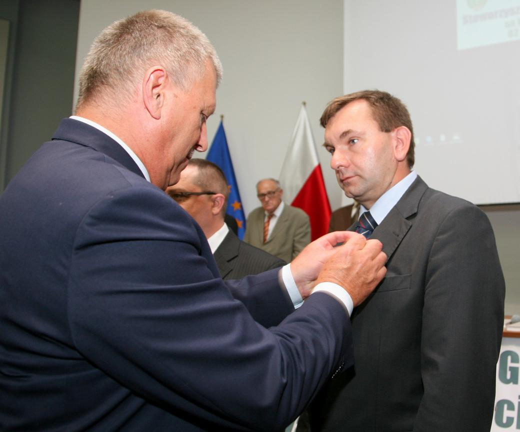 dla dobrego funkcjonowania gospodarki i administracji. Odczytała adres okolicznościowy Prezydenta Miasta Bydgoszczy Rafała Bruskiego.