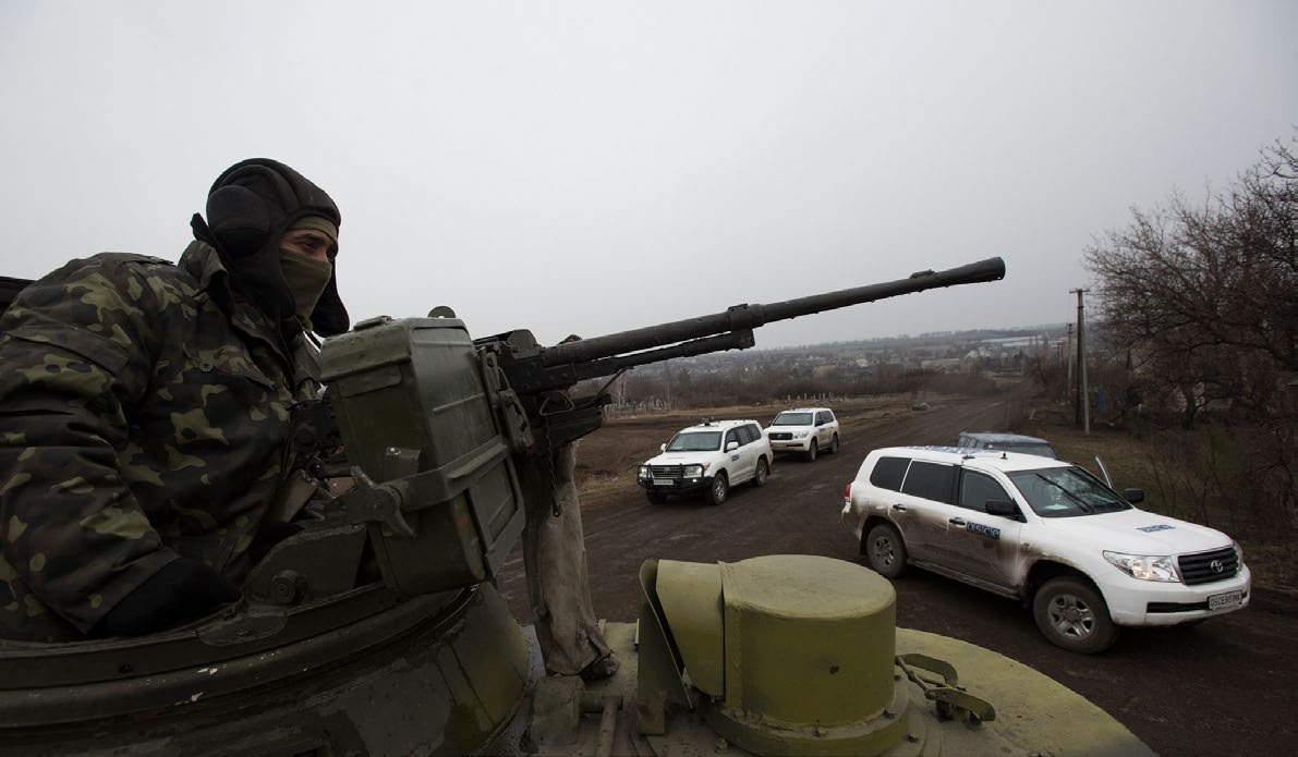 Biuletyn Instytutu Wolności nr 13 / luty 2017 CC-BY-2.0 by OSCE-Special-Monitoring-Mission-to-Ukraine Wojna na Ukrainie. Dlaczego doszło do eskalacji?