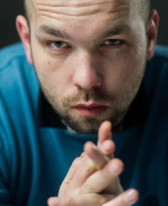 Wojciech Mucha, Gazeta Polska Pod Awdijiwką poważnie naruszono zobowiązania pokojowe Powodów ataku na Awdijiwkę należy szukać na szerszym teatrze politycznym.