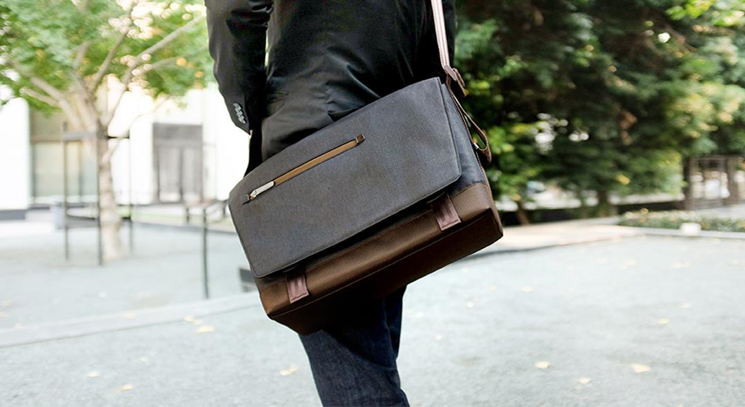Moshi Aerio pojemna i elegancka torba wykonana z myślą o ergonomii. Torba Moshi Aerio to szyk, klasa i nowoczesny design w jednym.