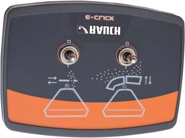 Opcjonalnie zasuwa dozująca oraz ogranicznik szerokości wysiewu mogą być obsługiwane zdalnie, za pomocą elektrycznego sterownika E-Click.