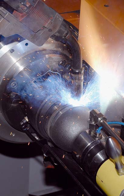 16 kumulatory hydrauliczne Instalacja i podłączenie akumulatora kumulator musi być podłączony w miejscu łatwo dostępnym i powinien być zamocowany solidnymi uchwytami, zob. s. 14.