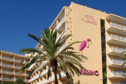 HOTEL FLAMINGO **** 4-gwiazdkowy hotel położony w Lloret de Mar, 80 km od lotniska w Barcelonie. W samym centrum miejscowości, przy głównej ulicy.