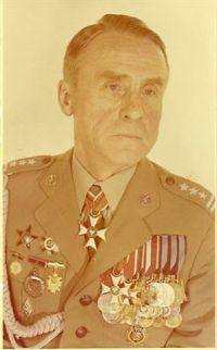 Polskiego nr 278 pułk zostaje rozformowany a żołnierze przydzieleni do innych jednostek łączności. Ostatnim dowódcą pułku był ppłk Wiktor Zarucki.