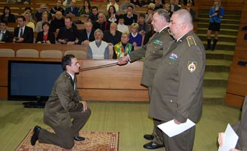 2013) a zahrnul vojenský program, praktický výcvik v základoch taktiky, streľby, topografie a vo vševojskovej príprave.