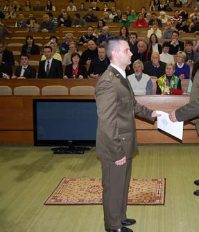 : 0960 422529 e-mail: danusa.spila@aos.sk Mgr. Dušan LITVA, PhD. tel.