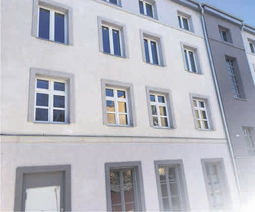 Bema 8/10 (jeden apartament), Bema 16/18 (trzy) oraz ul. Kryształowej 14 (trzy).