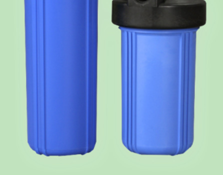 filtrów 20 (typ Big Blue) przyłącze 1 kolor głowicy: czarny klosz: niebieski KN20-112B do